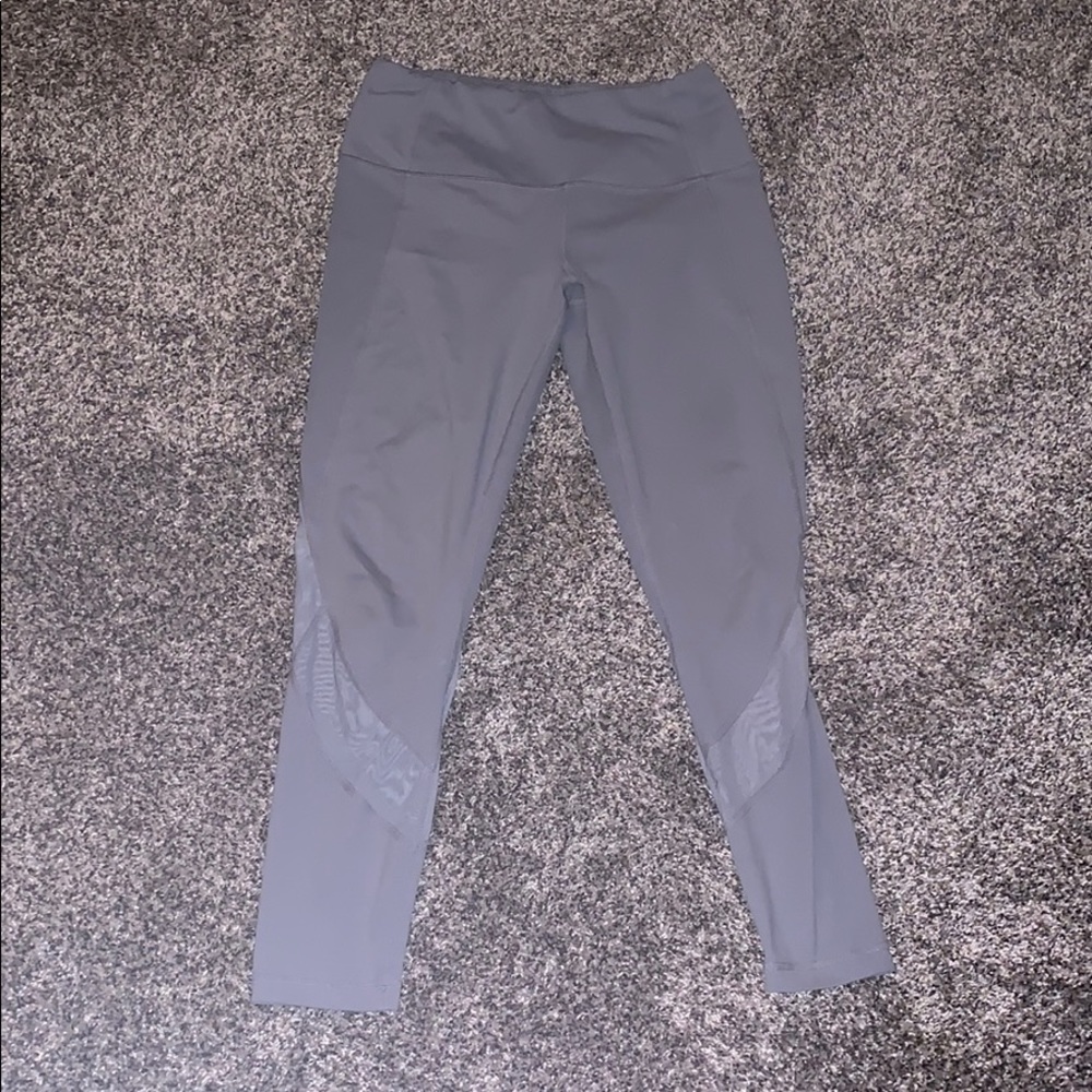 Workout leggings size M